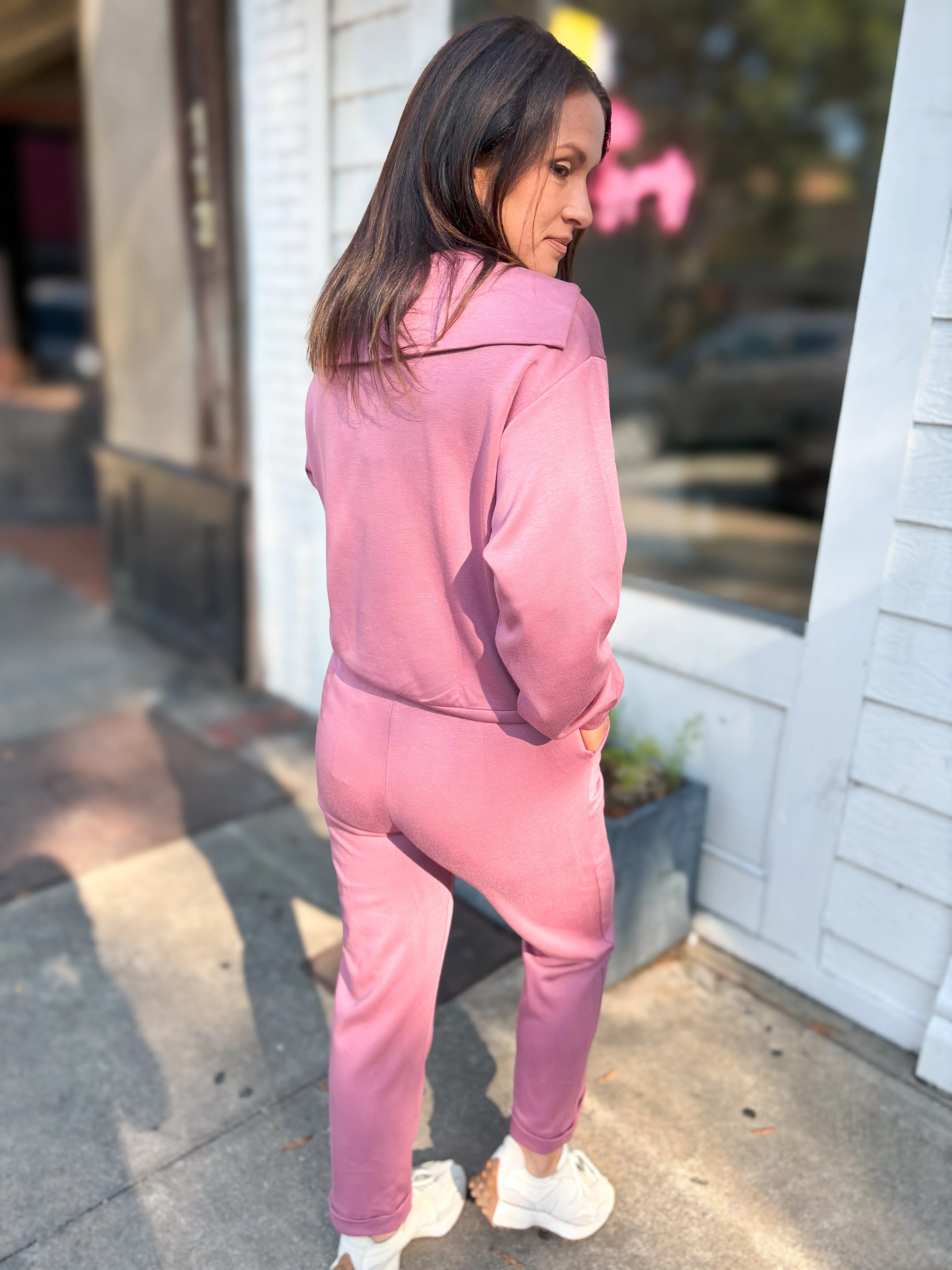 ChicMotion Essentials Set in Mulberry