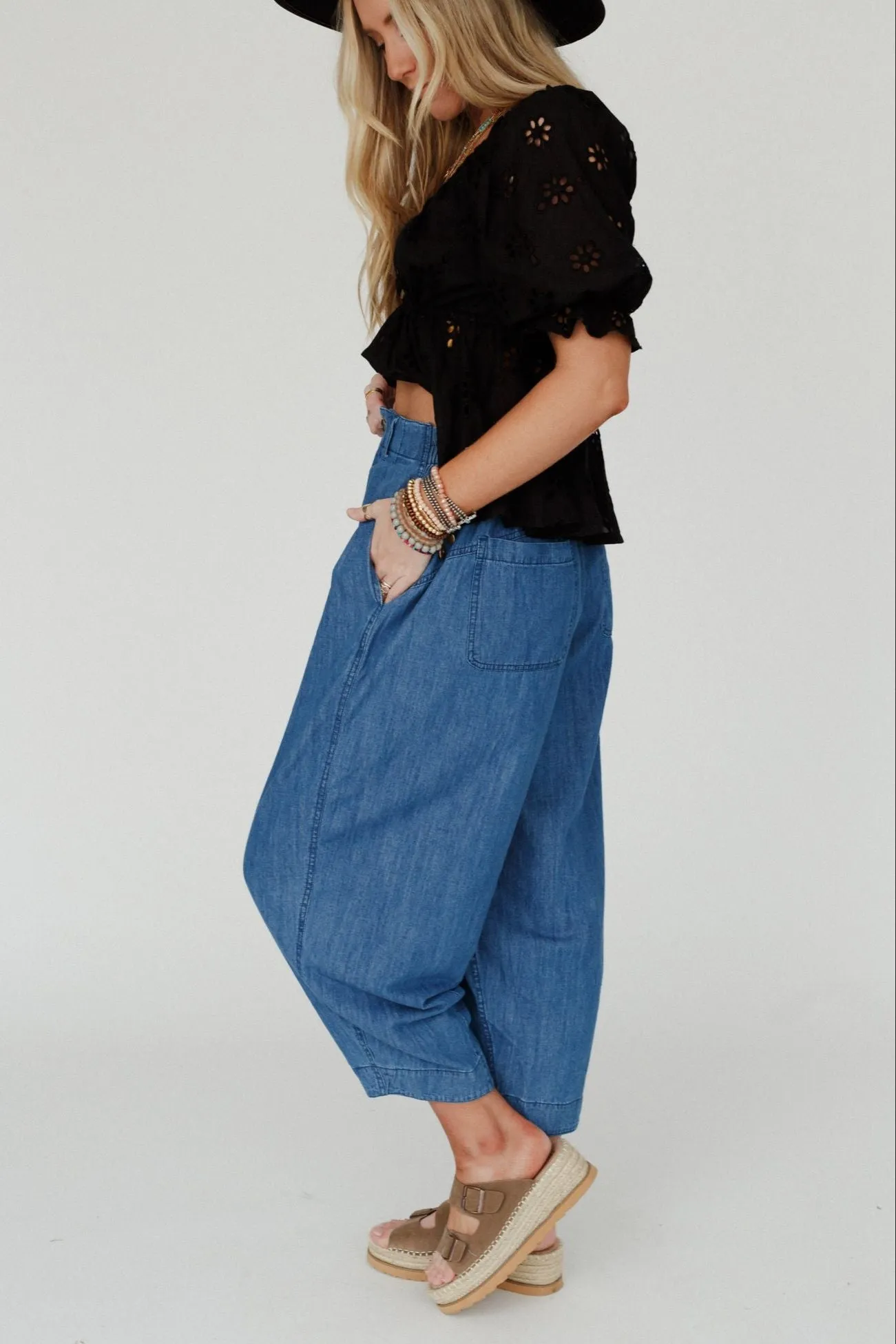 Cool Touch Pleated Pants - Denim