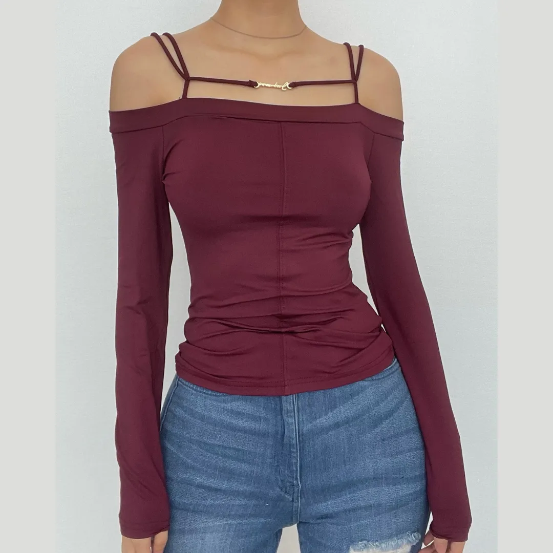 Long sleeve solid metal tag off shoulder top