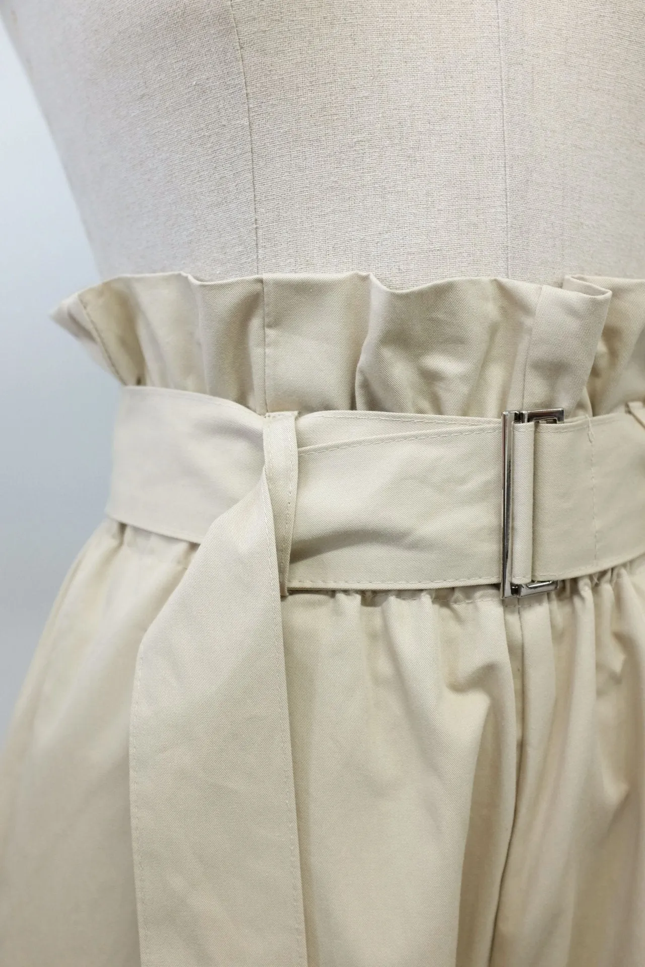 RUFFLE BELTED TROUSERS