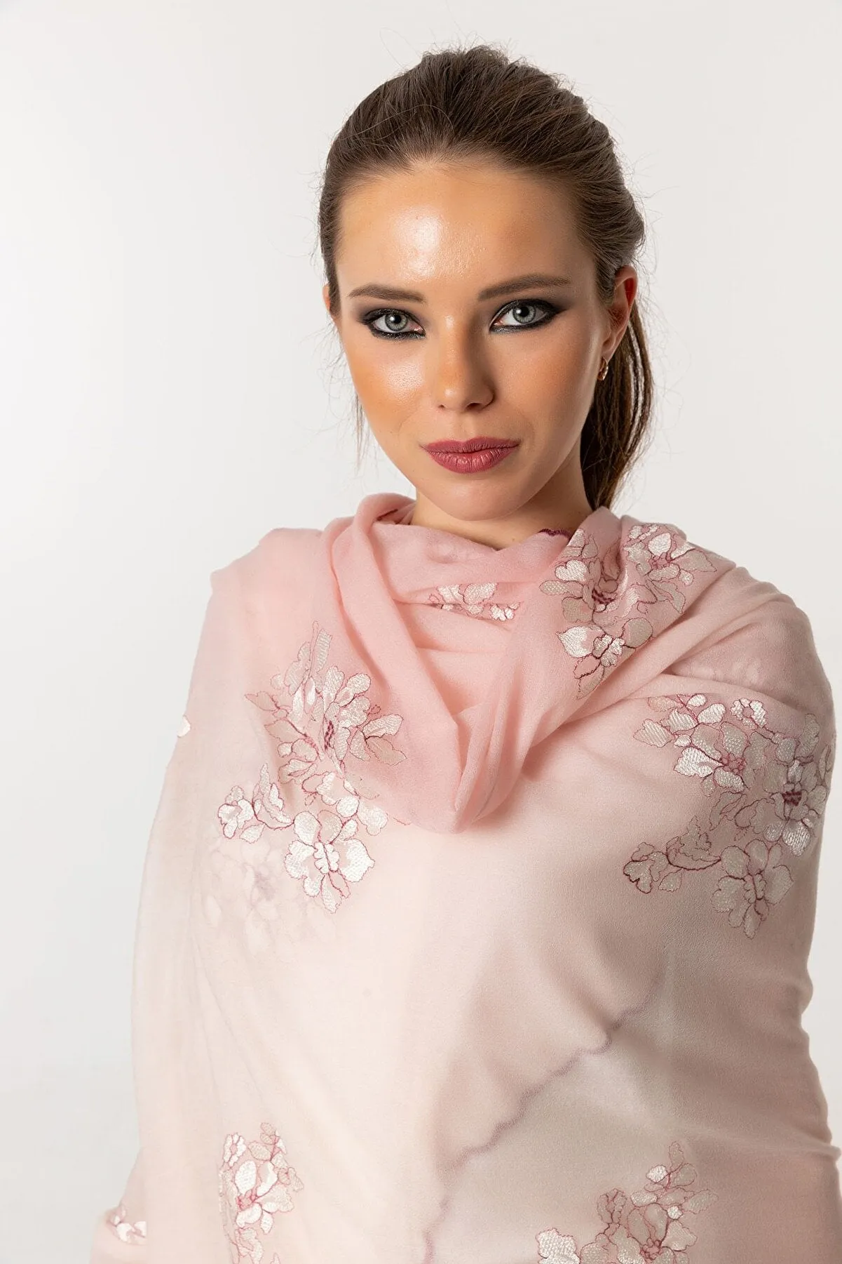 Spirit Flowers Embroidered Sparge Cashmere Scarves
