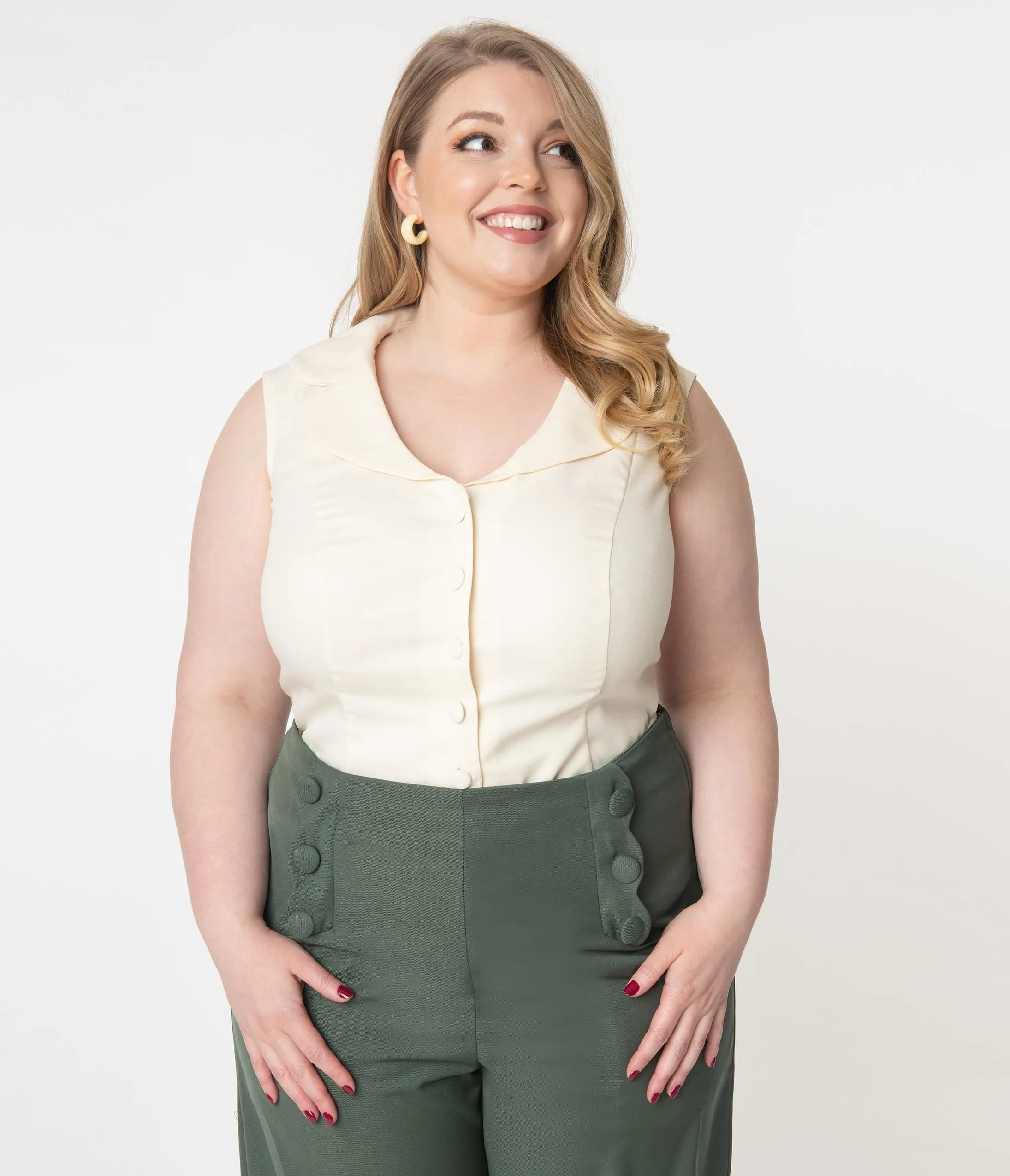 Unique Vintage Plus Size Cream Sleeveless Button Up Polly Blouse